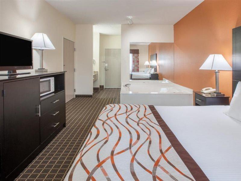 Baymont By Wyndham Hotel